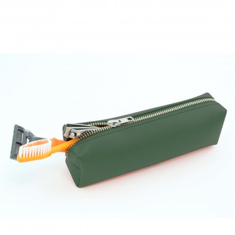 Trousse zippée 196 x 58 x 63 mm en PU ou rPET